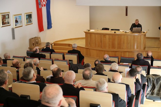 ​Prevencija bolesti i zdravlje u životu svećenika – tema susreta svećenika Varaždinske biskupije